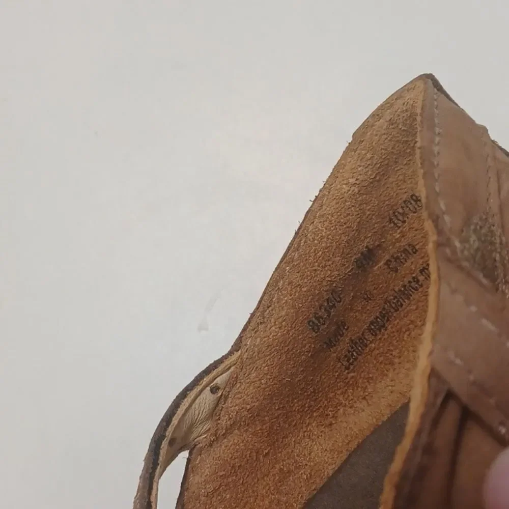 Clarks Structure Womans Brown Suede Leather Comfort Shoes 9M